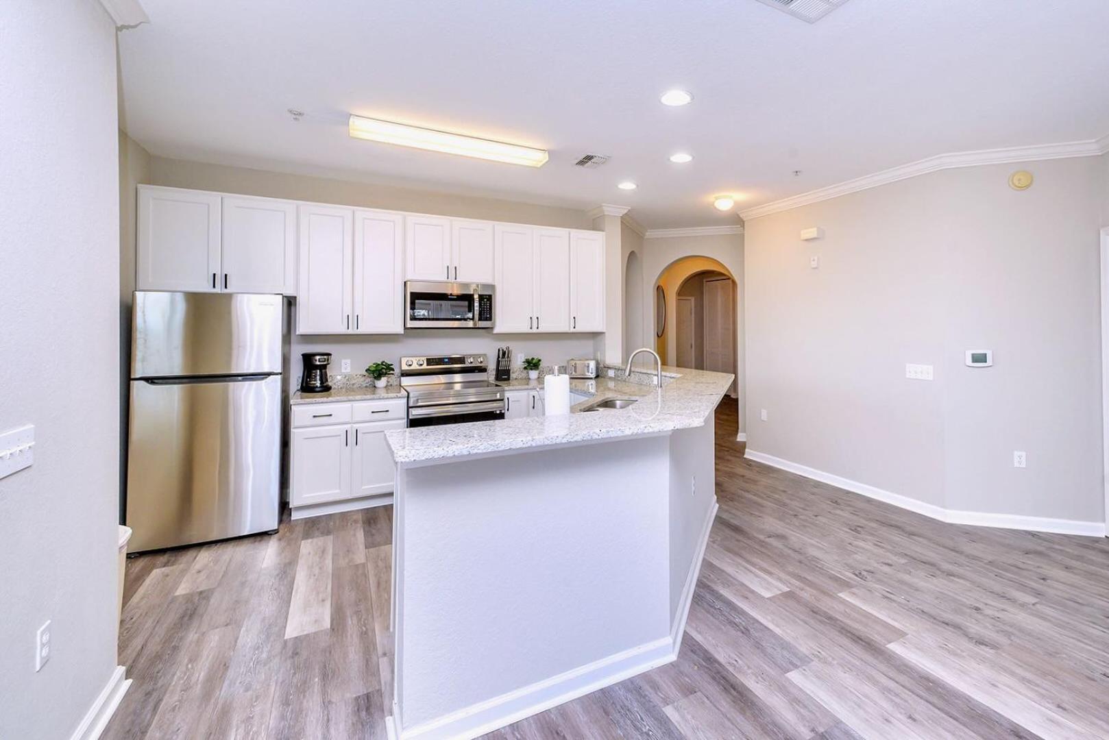 Cozy 2Br Condo - Private Balcony - Near Disney ออร์ลันโด ภายนอก รูปภาพ